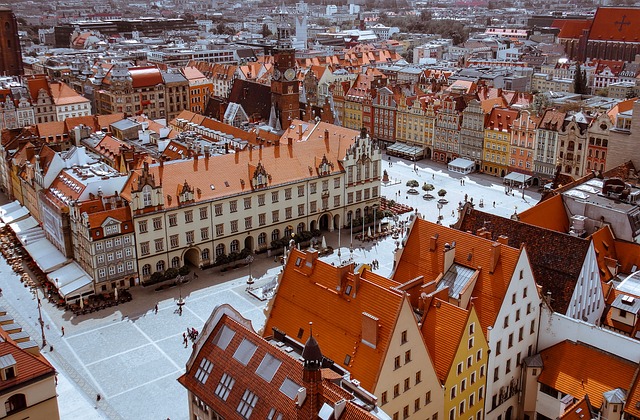 Karambol na obwodnicy Wrocławia. Pięć osób w szpitalu - 1 2025